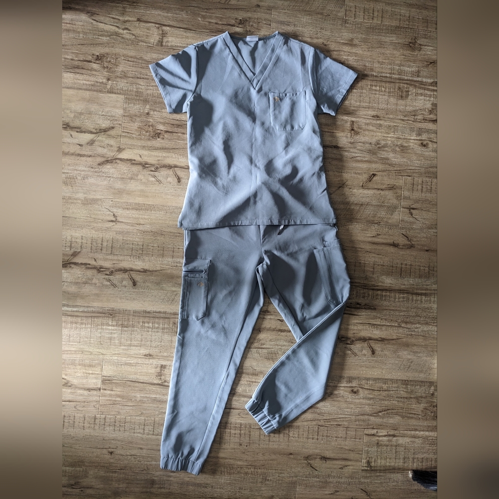 Luna scrub set